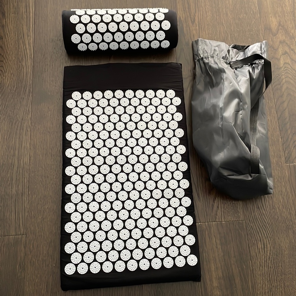 Yoga Acupressure Mat and Pillow with Bag